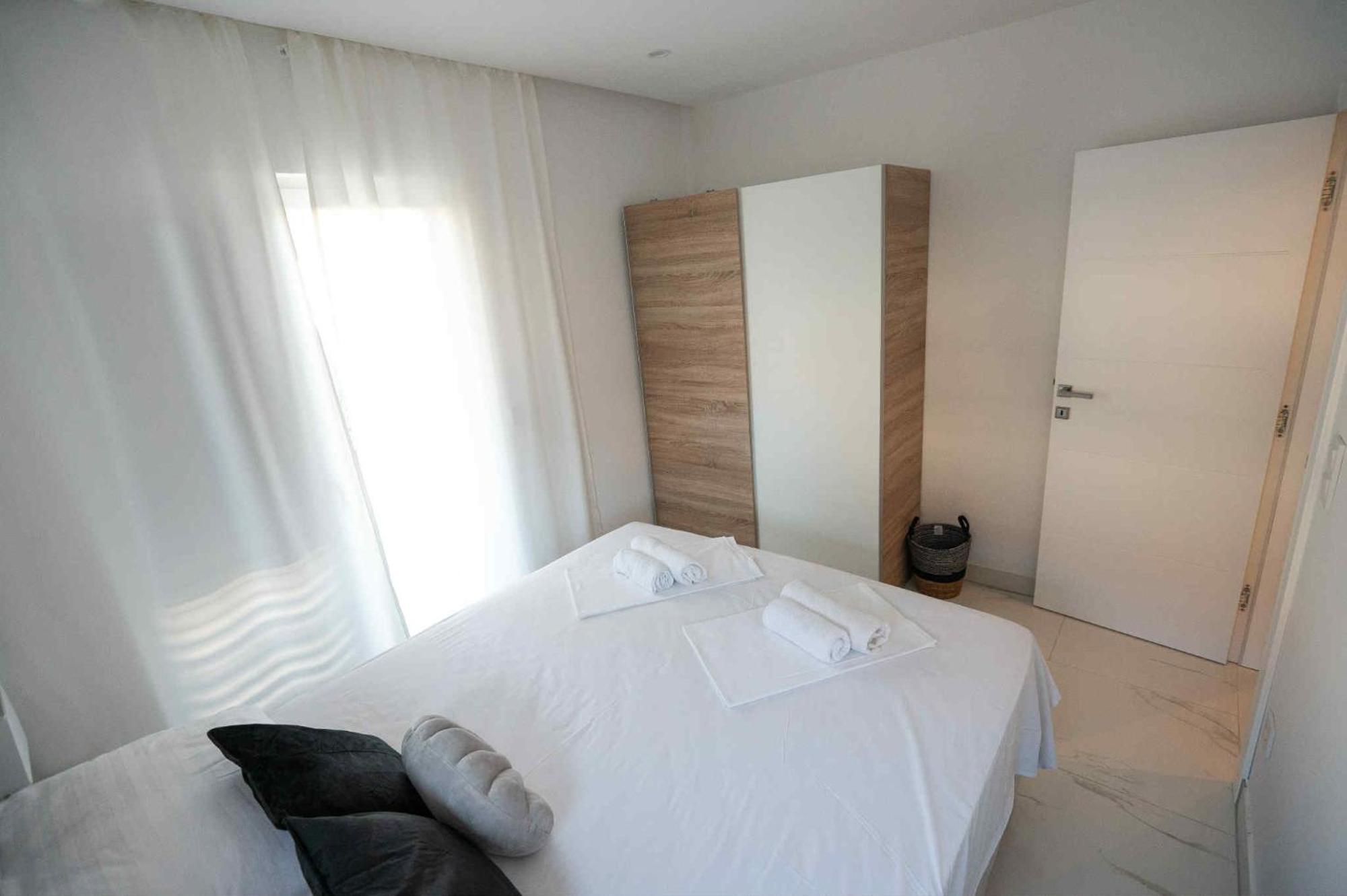 House Lux -